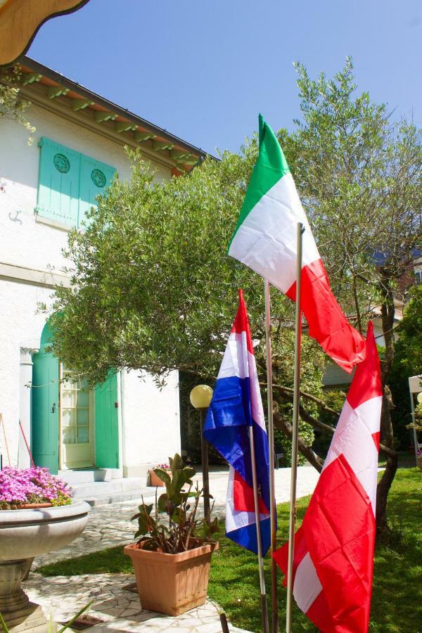 Hotel Poseidon Marina di Pietrasanta Exterior foto